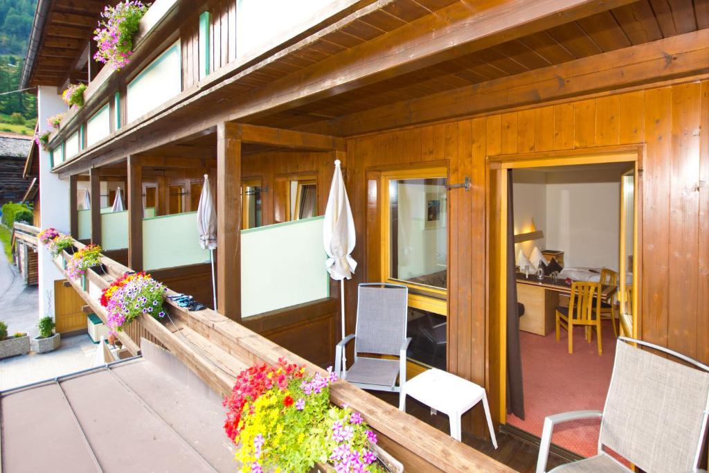 Hotel Garni Hainbacherhof Sölden Szoba fotó